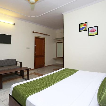 Oyo 6708 Holiday Heaven Resort 斋浦尔 外观 照片
